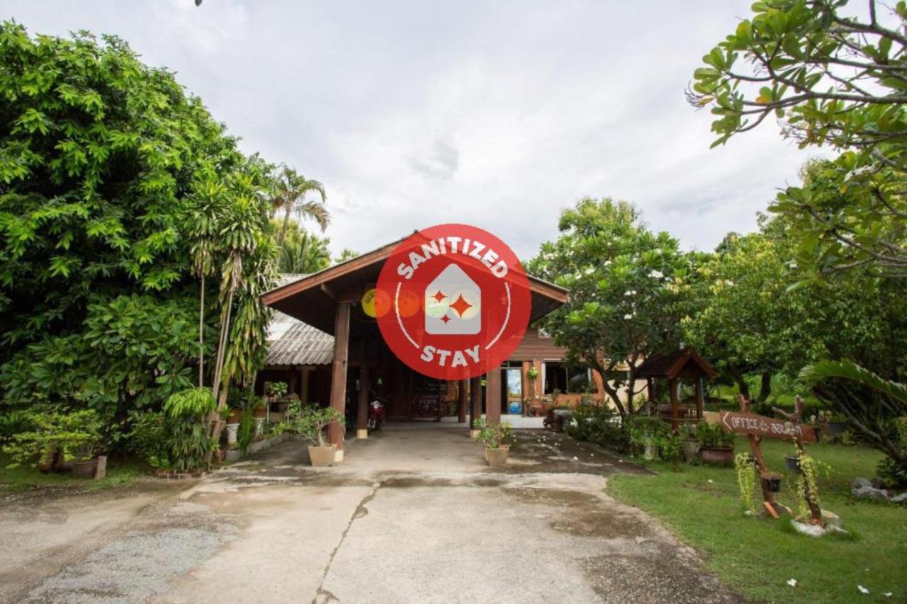Oyo 909 Guiding Star Resort Τσιάνγκ Μάι Εξωτερικό φωτογραφία