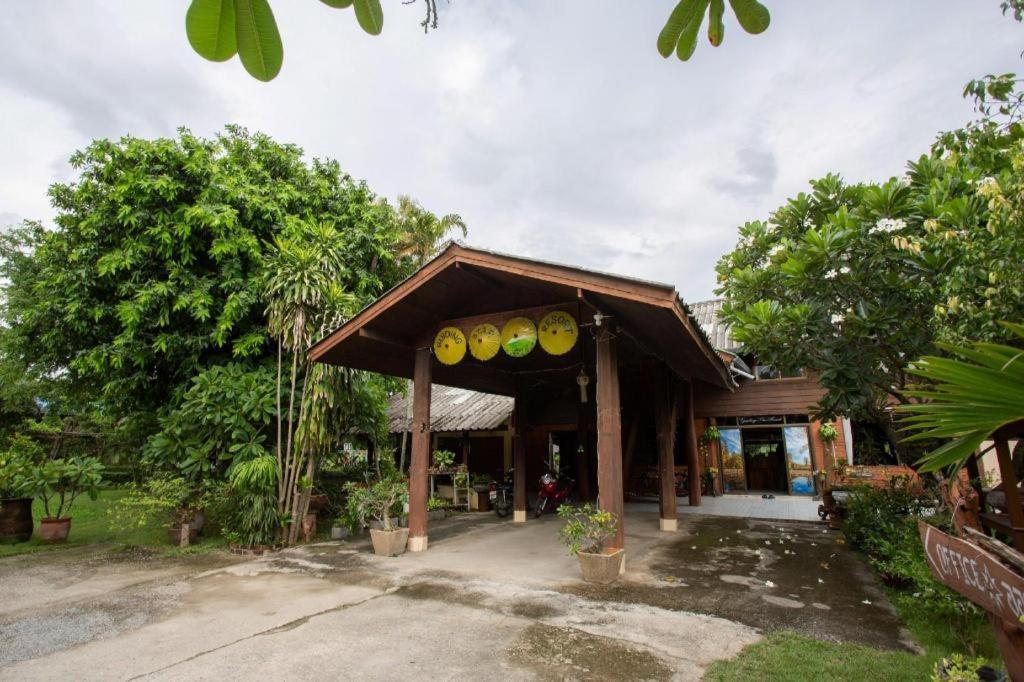 Oyo 909 Guiding Star Resort Τσιάνγκ Μάι Εξωτερικό φωτογραφία