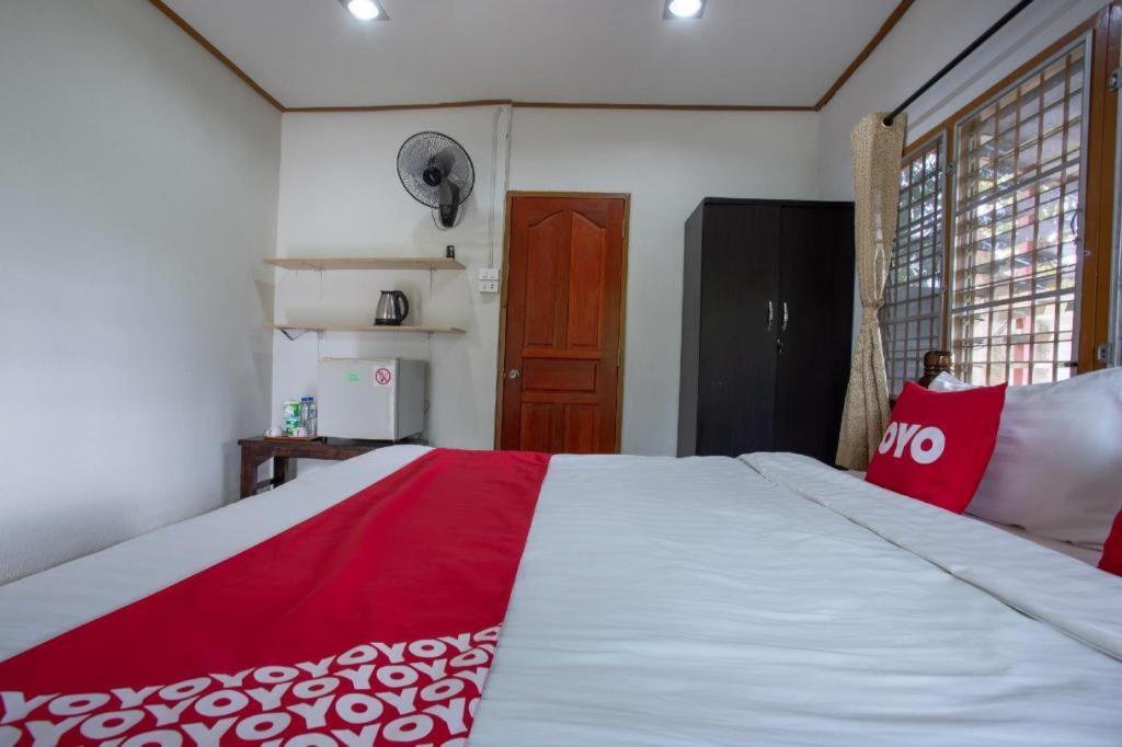 Oyo 909 Guiding Star Resort Τσιάνγκ Μάι Εξωτερικό φωτογραφία