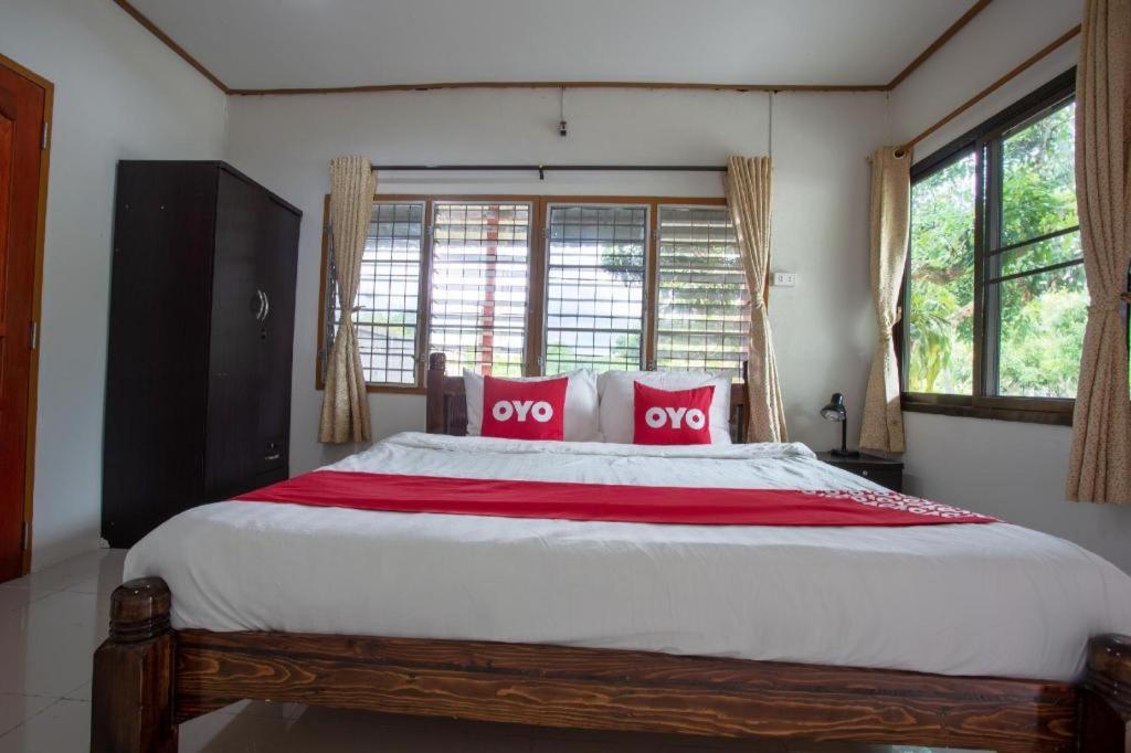 Oyo 909 Guiding Star Resort Τσιάνγκ Μάι Εξωτερικό φωτογραφία