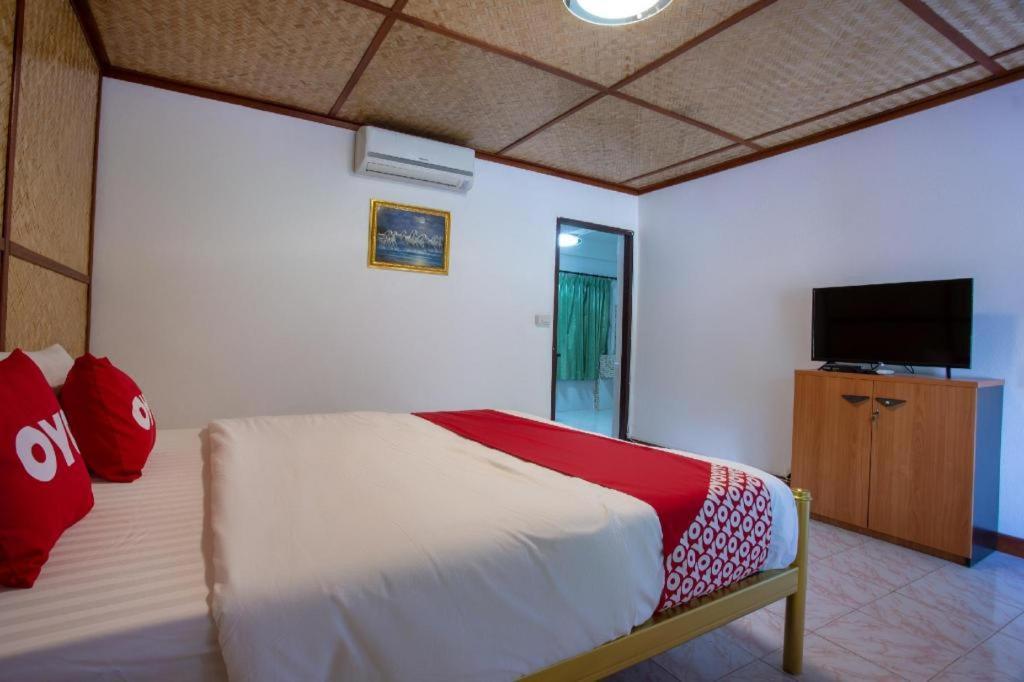 Oyo 909 Guiding Star Resort Τσιάνγκ Μάι Εξωτερικό φωτογραφία
