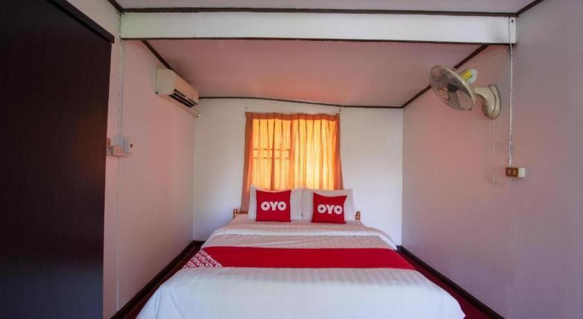 Oyo 909 Guiding Star Resort Τσιάνγκ Μάι Εξωτερικό φωτογραφία