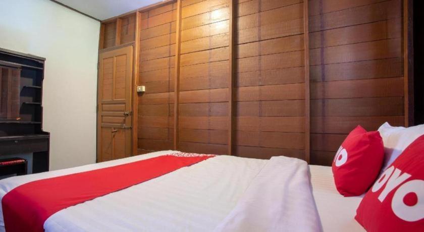 Oyo 909 Guiding Star Resort Τσιάνγκ Μάι Εξωτερικό φωτογραφία