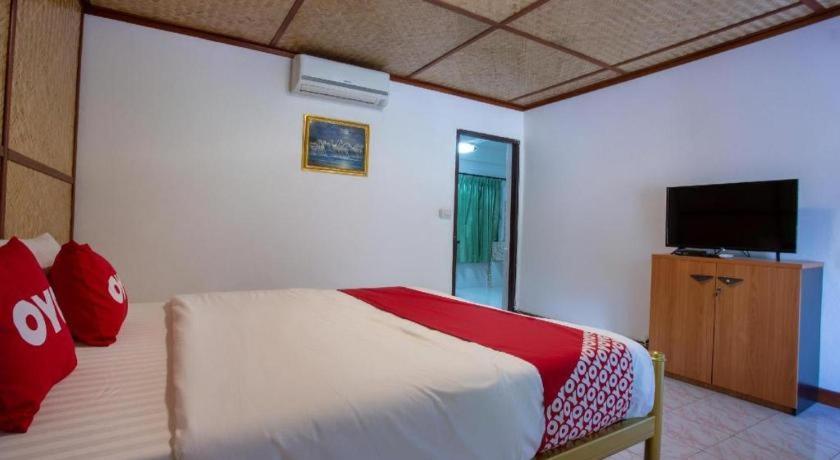 Oyo 909 Guiding Star Resort Τσιάνγκ Μάι Εξωτερικό φωτογραφία